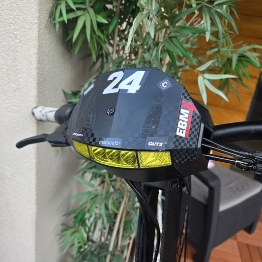 Folia zmieniająca kolor lampy kukirn g2 g4 g4